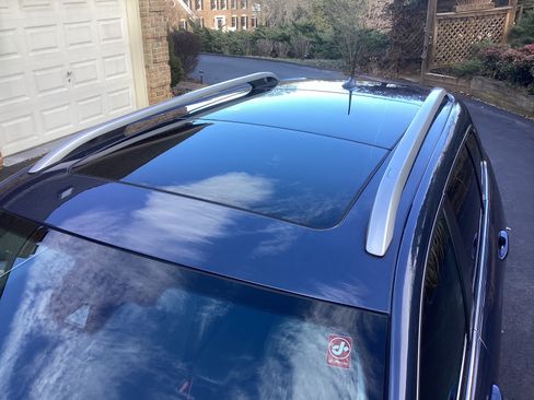 Used 2021 Jeep Cherokee Limited image 8