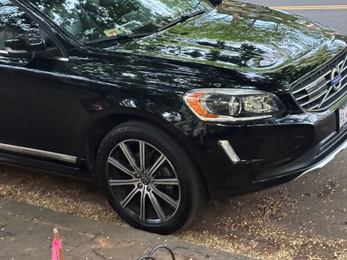 Used 2015 Volvo XC60 T6 Platinum w/ Climate Package image 1