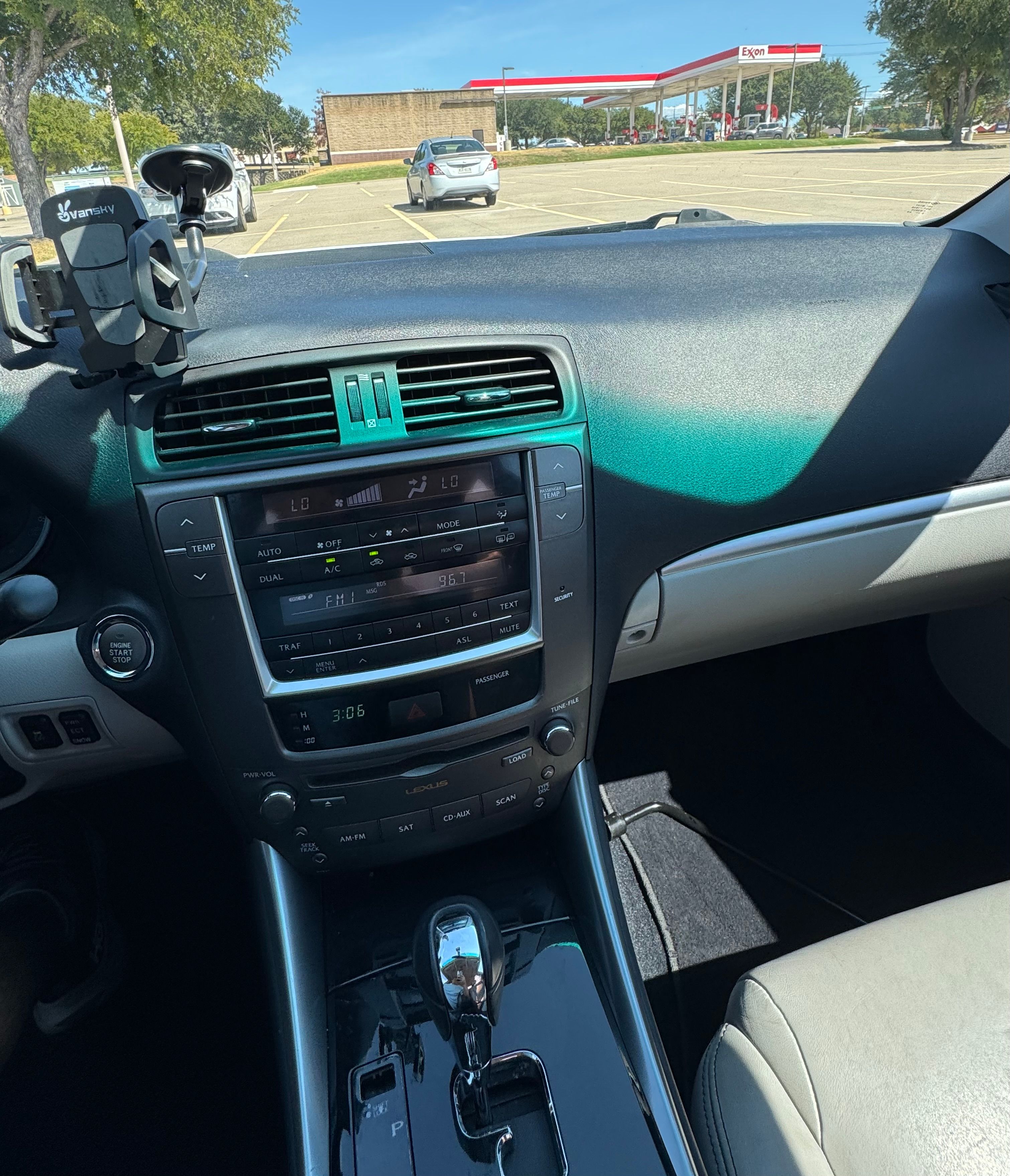 Used 2011 Lexus IS 250 RWD image 10