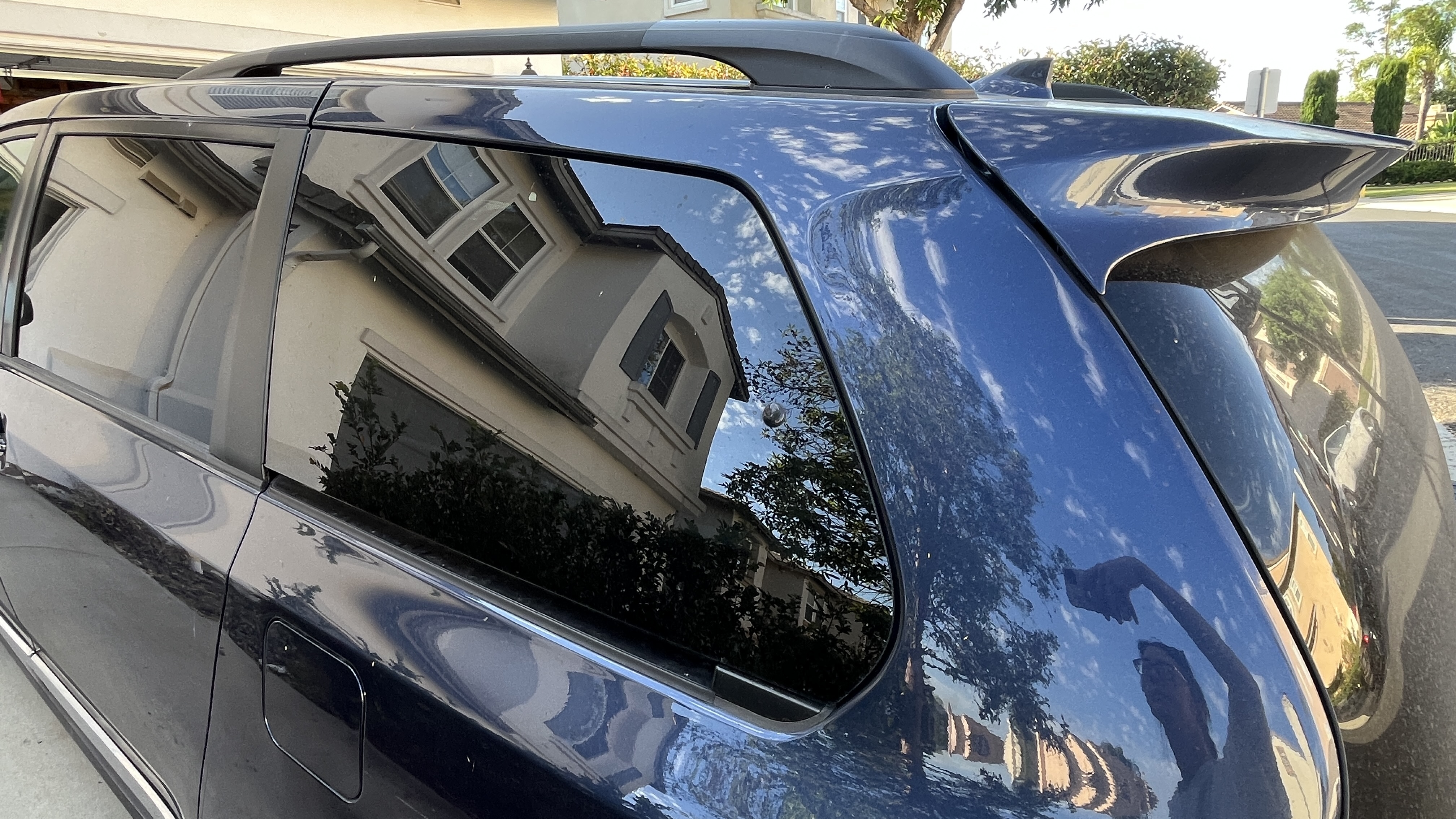 Used 2018 Toyota Sienna XLE w/ XLE Navigation Package AWD/4WD image 4