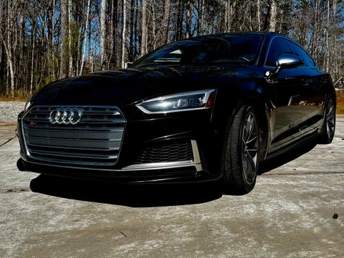 Used 2019 Audi S5 Premium w/ Convenience Package image 2