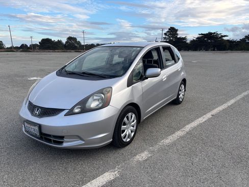Used 2012 Honda Fit image 2
