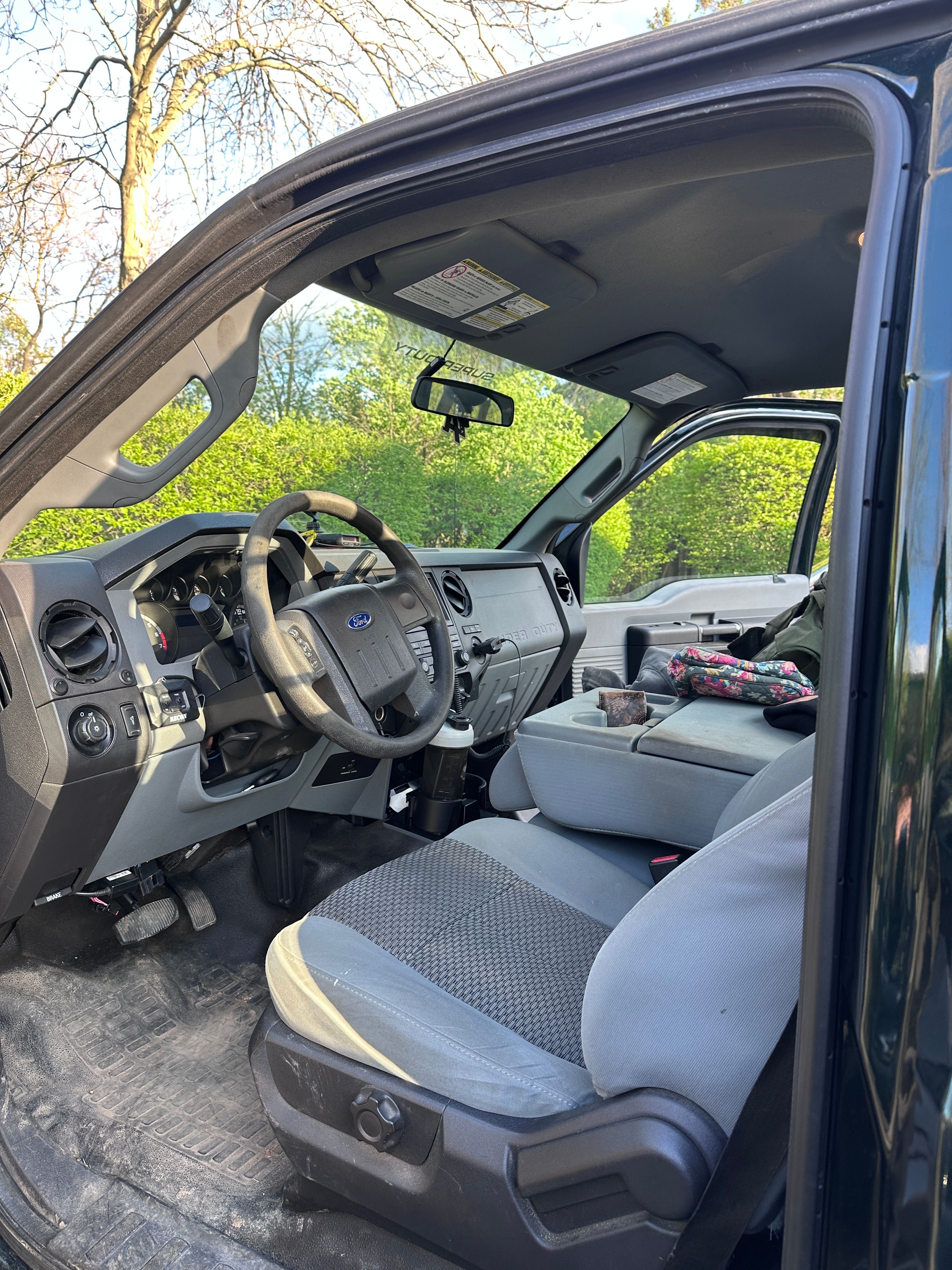 Used 2014 Ford F250 XL w/ Power Equipment Group AWD/4WD image 8