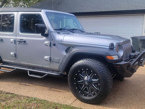 Used 2018 Jeep Wrangler Unlimited Sport S image 5