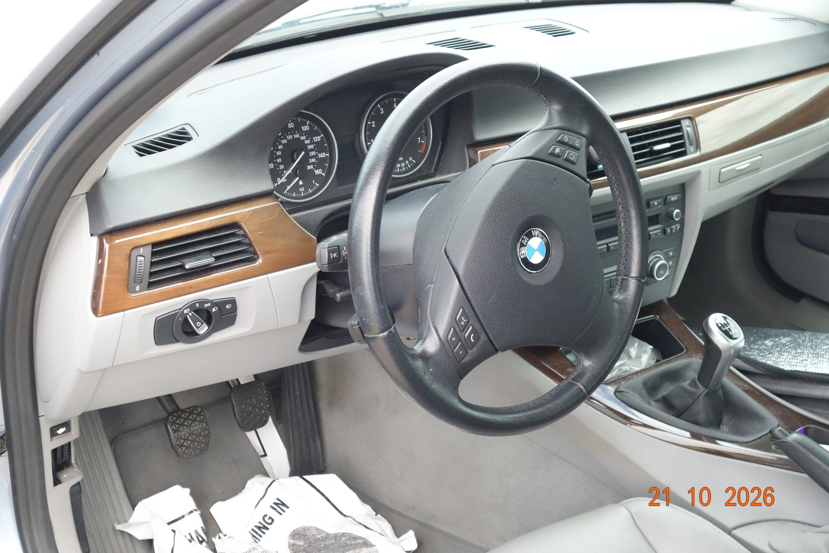 Used 2011 BMW 328i Sedan RWD image 5