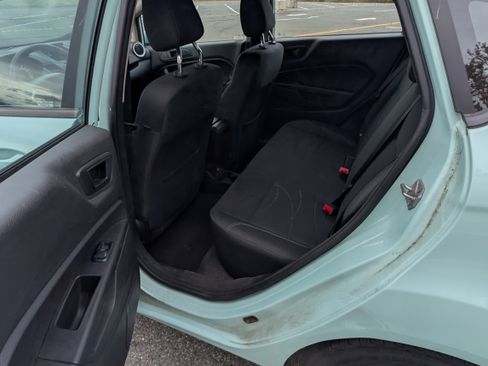 Used 2017 Ford Fiesta SE image 13