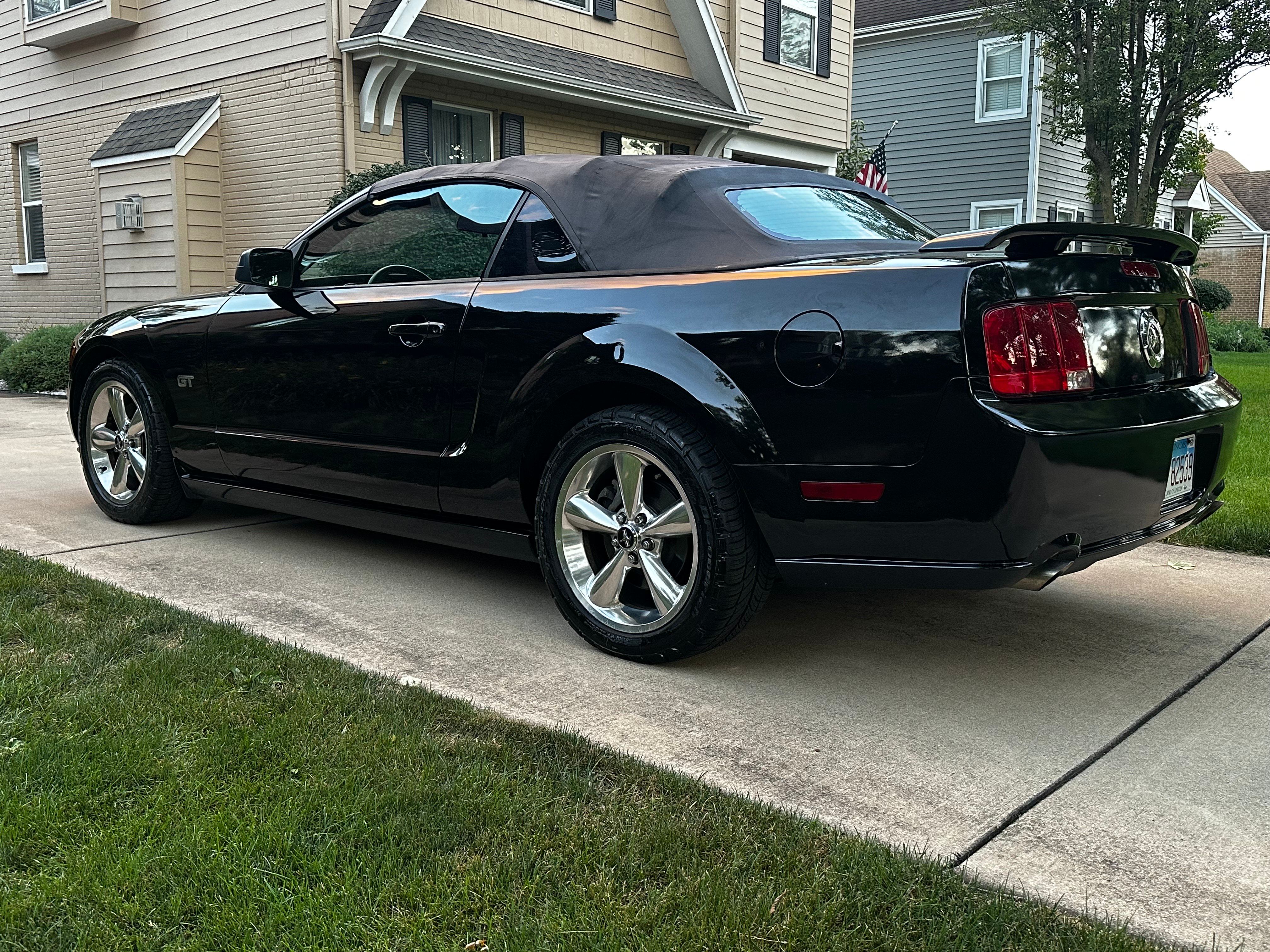 Used 2006 Ford Mustang GT Premium RWD image 5