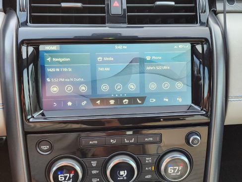 Used 2017 Land Rover Discovery HSE Luxury image 14