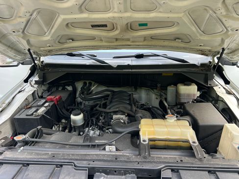 Used 2013 Nissan NV High Roof RWD image 28