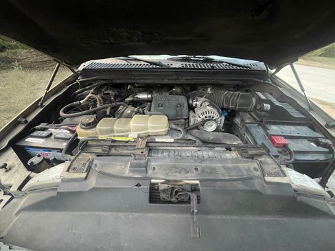 Used 2000 Ford F250 2WD Crew Cab Super Duty image 5