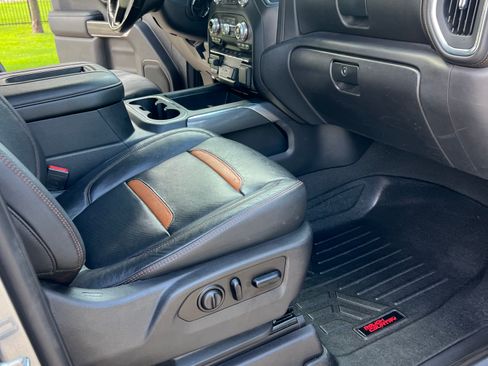 Used 2021 GMC Sierra 1500 AT4 AWD/4WD image 9