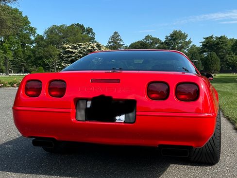 Used 1993 Chevrolet Corvette Coupe image 17