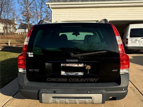 Used 2006 Volvo XC70 Ocean Race Edition image 6