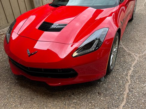 Used 2019 Chevrolet Corvette Stingray Coupe w/ 2LT Preferred Equipment Group RWD image 1