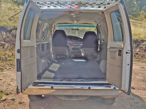 Used 2008 Ford E-350 and Econoline 350 XLT image 12