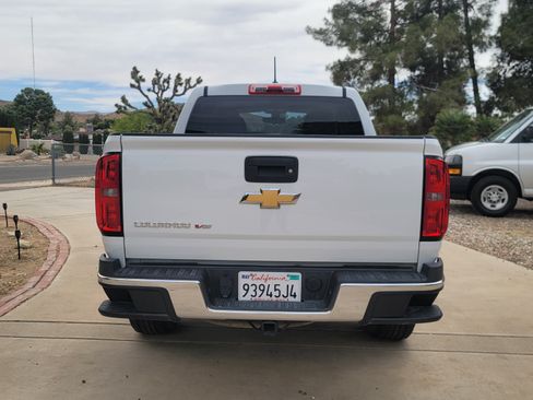 Used 2018 Chevrolet Colorado W/T w/ WT Convenience Package AWD/4WD image 5