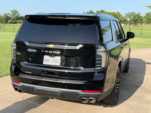 Used 2026 Chevrolet Tahoe High Country AWD/4WD image 4