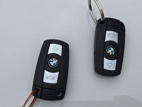 Used 2009 BMW M3 Convertible image 22