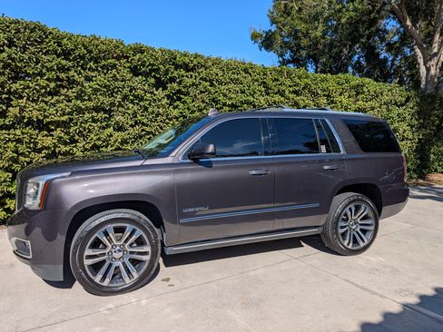 Used 2018 GMC Yukon Denali w/ Denali Ultimate Package image 2