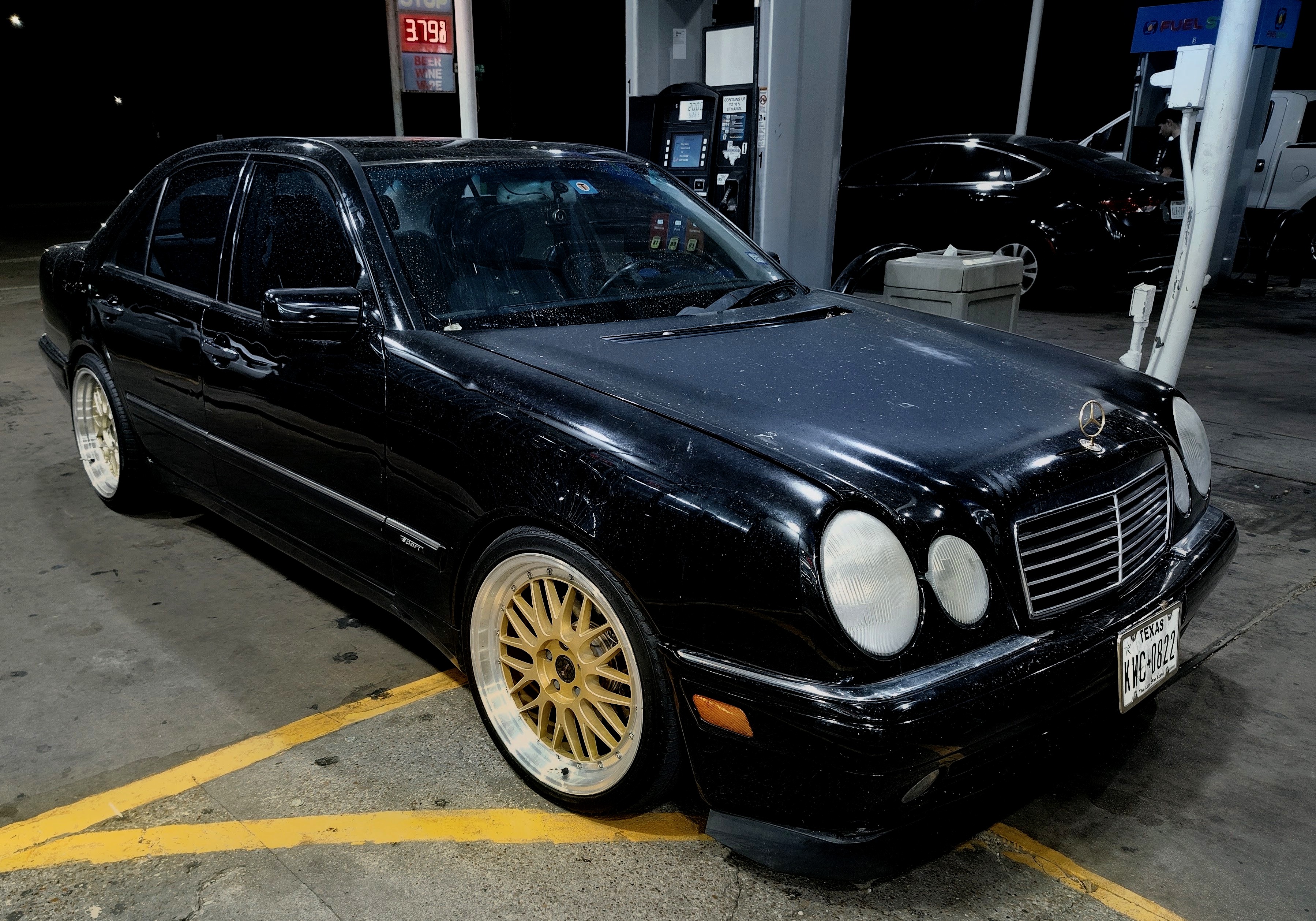 Used 1999 Mercedes-Benz E 430 Sedan image 1