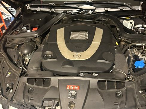 Used 2011 Mercedes-Benz E 550 E 550 Convertible 2D image 13