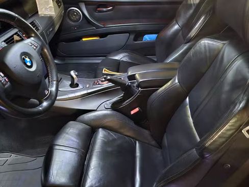 Used 2011 BMW M3 Convertible image 11