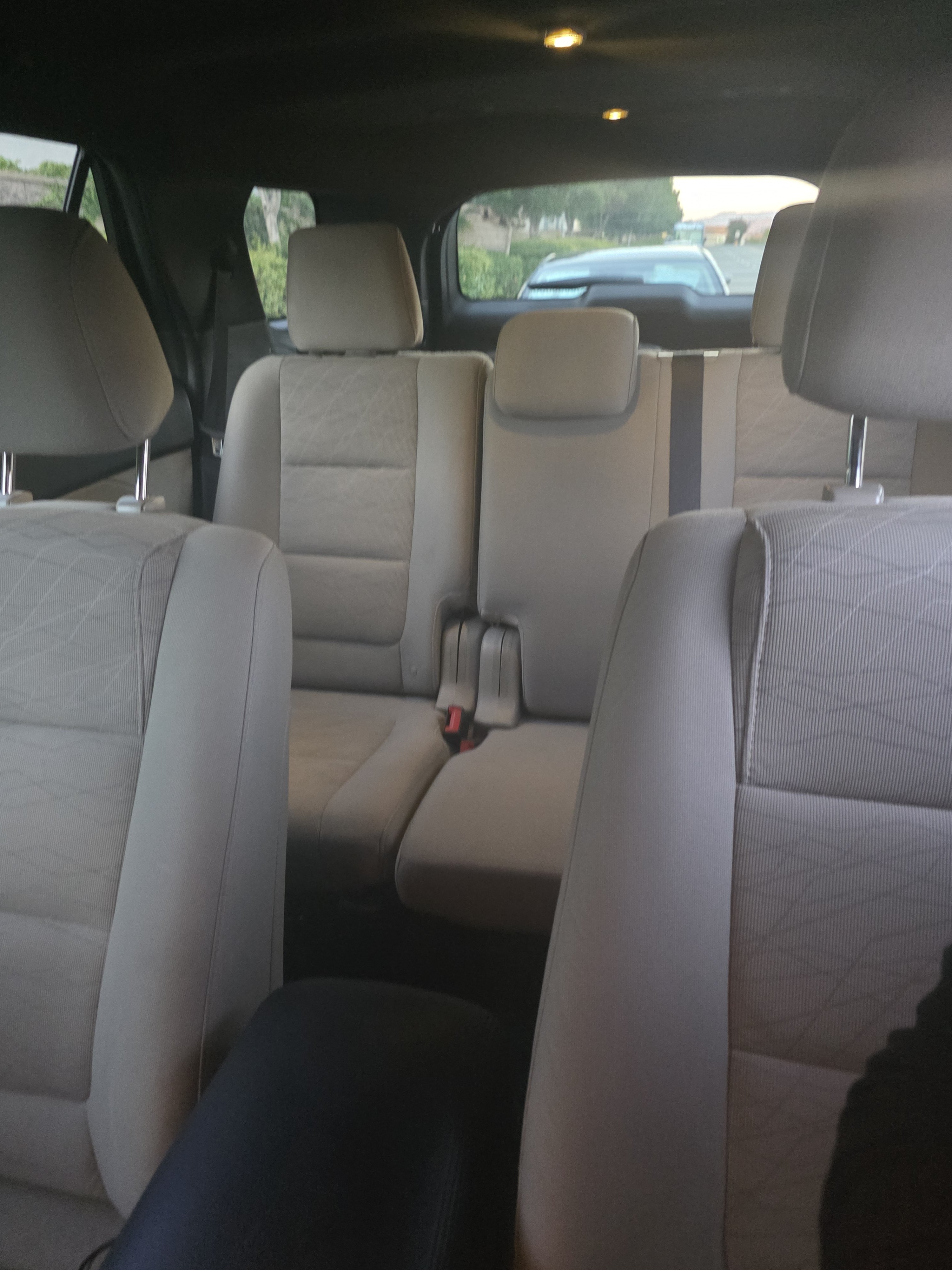 Used 2015 Ford Explorer FWD image 10