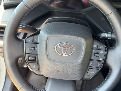 Used 2024 Toyota Prius XLE image 11