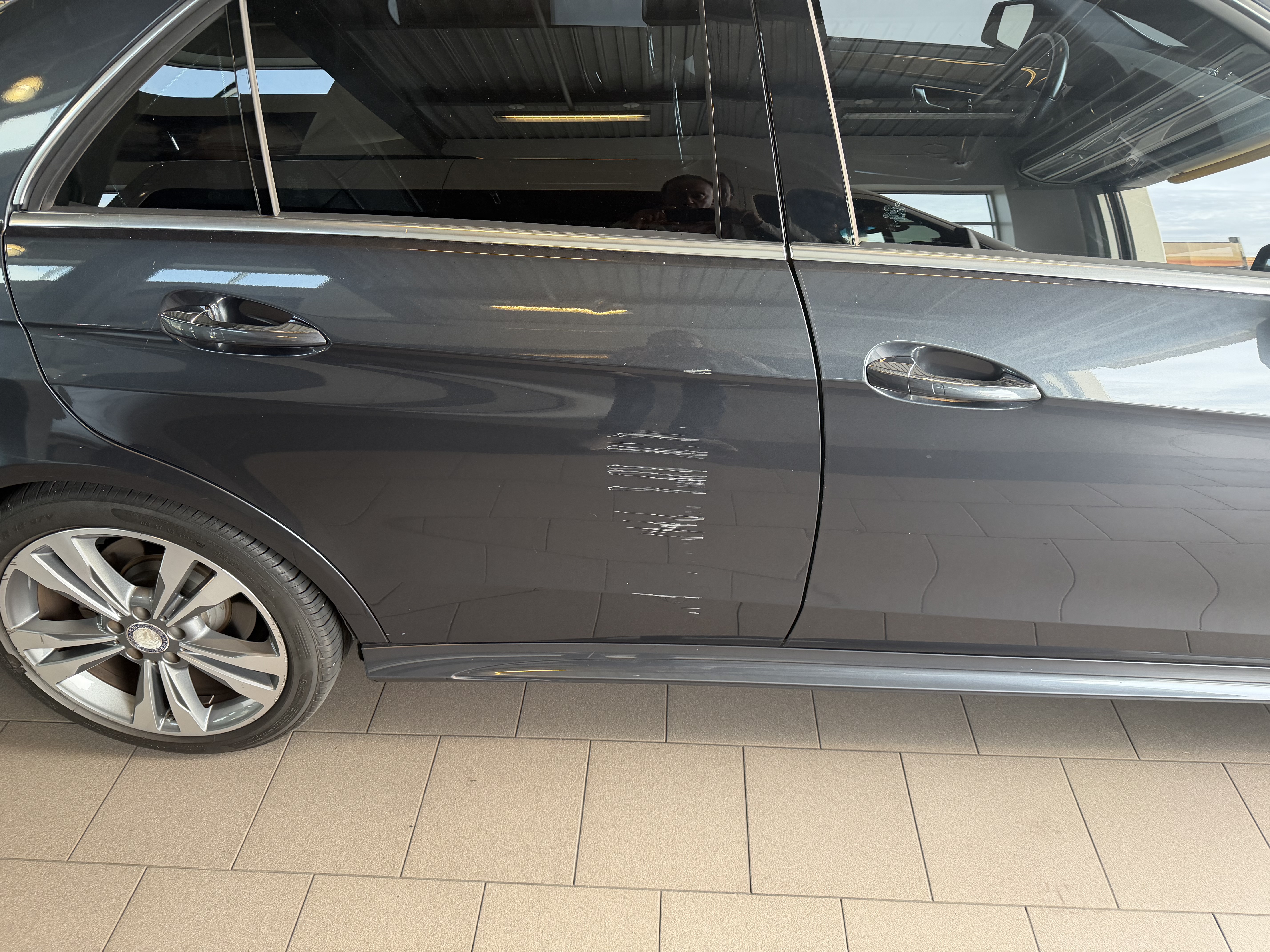Used 2014 Mercedes-Benz E 350 4MATIC Sedan image 12