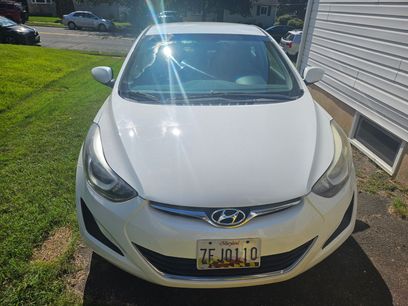 Used 2015 Hyundai Elantra SE