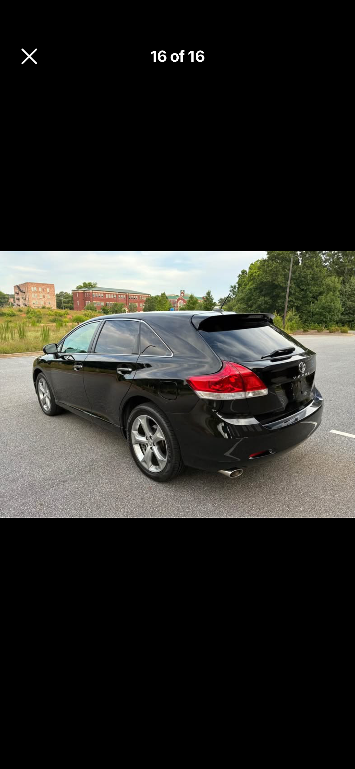 Used 2009 Toyota Venza w/ Premium Pkg #2 FWD image 2
