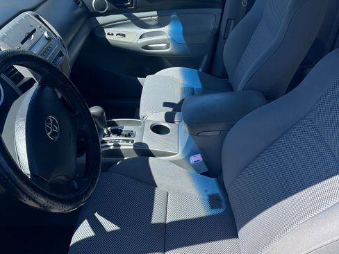Used 2006 Toyota Tacoma PreRunner w/ TRD Off-Road Pkg #1 RWD image 12