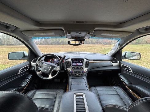 Used 2016 GMC Yukon Denali w/ Open Road Package image 5