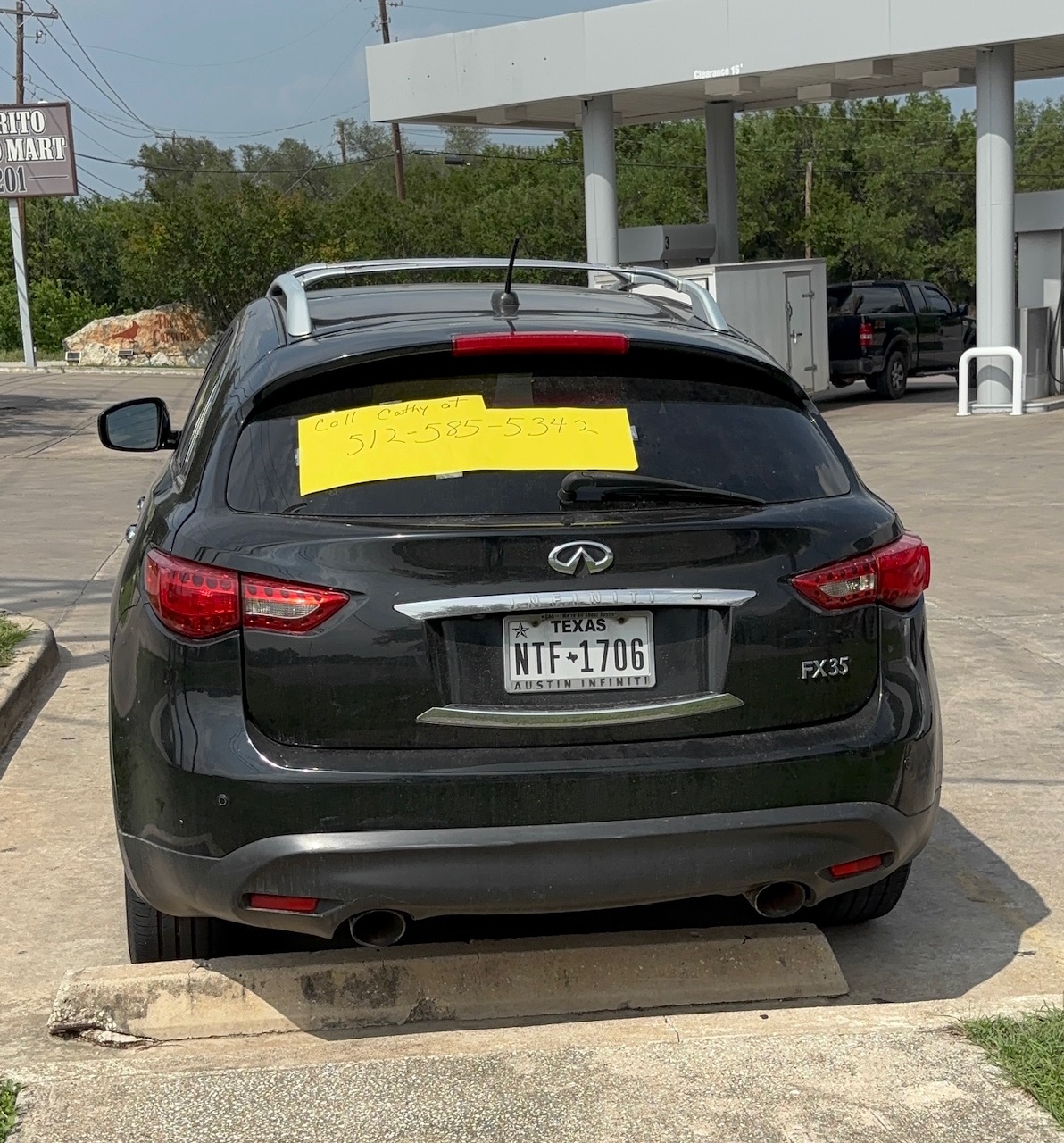 Used 2009 INFINITI FX35 2WD w/ Navigation Pkg image 2