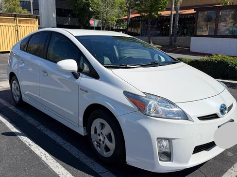 Used 2010 Toyota Prius Five image 4