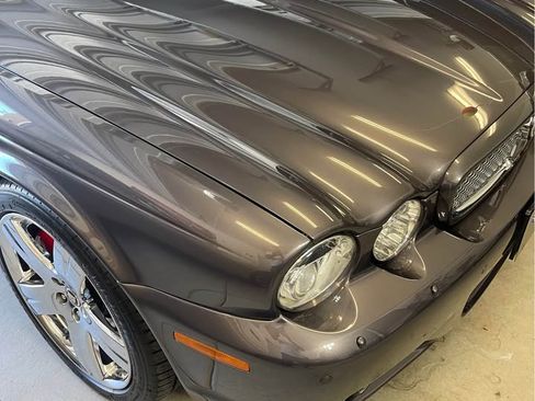 Used 2008 Jaguar XJ8 image 18