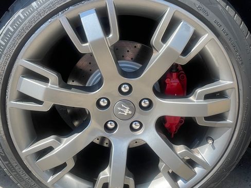 Used 2015 Maserati GranTurismo Convertible RWD image 20