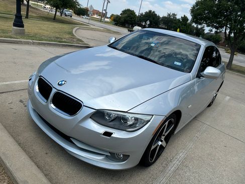 Used 2013 BMW 328i Convertible image 10