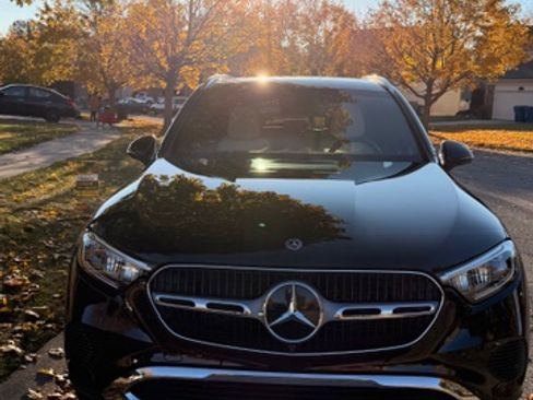 Used 2025 Mercedes-Benz GLC 300 4MATIC image 18