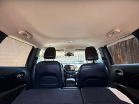 Used 2014 Jeep Cherokee Limited w/ Luxury Group AWD/4WD image 22