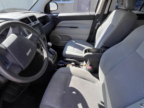 Used 2007 Jeep Compass Sport image 6