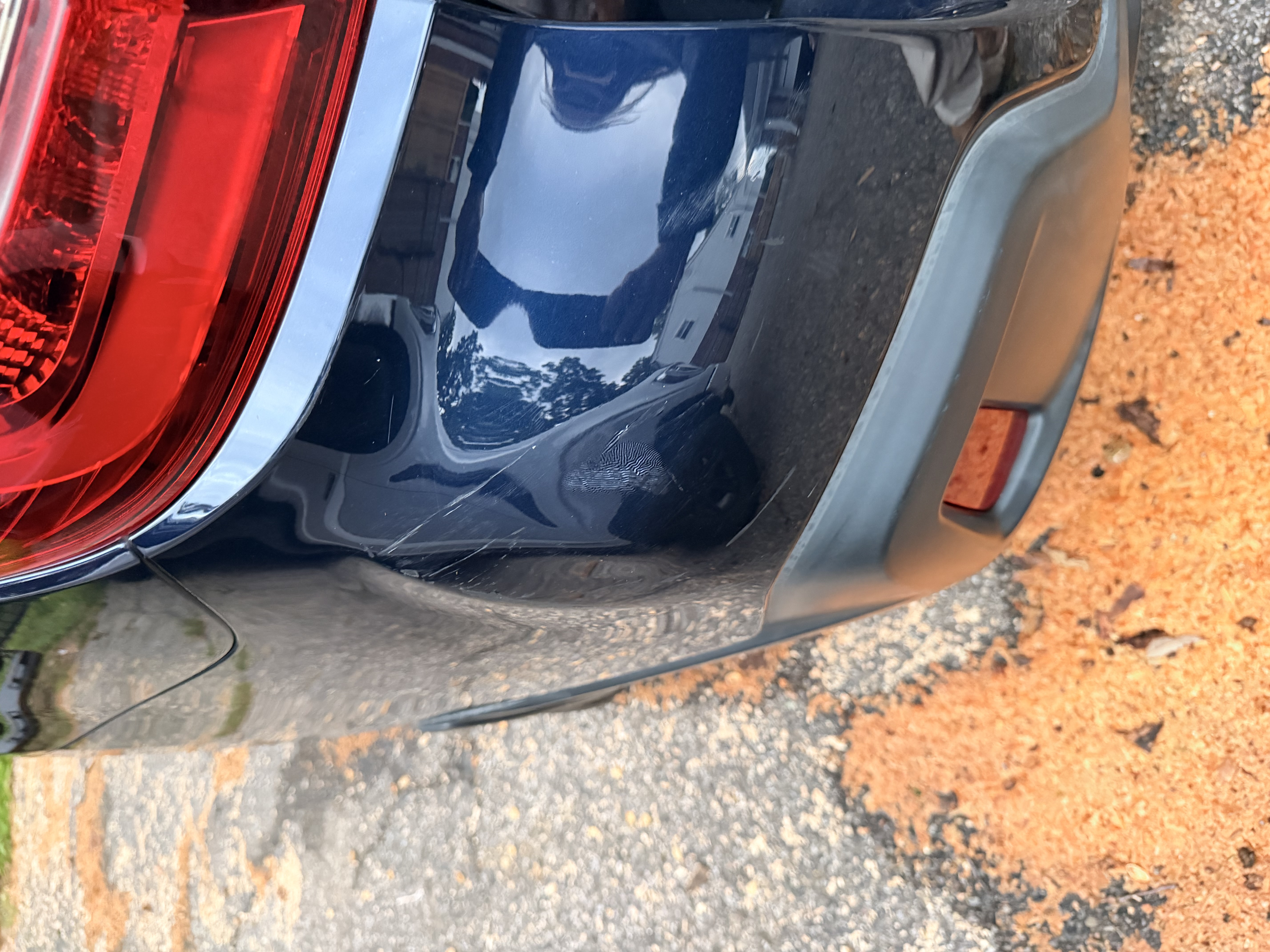 Used 2018 Subaru Outback 2.5i Limited AWD/4WD image 18