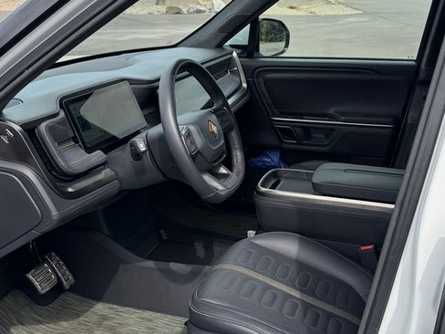 Used 2024 Rivian R1T Adventure AWD/4WD image 21