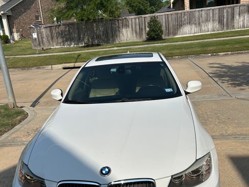 Used 2009 BMW 328i Sedan RWD image 1