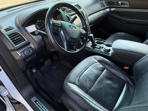 Used 2016 Ford Explorer Sport w/ Equipment Group 401A image 9