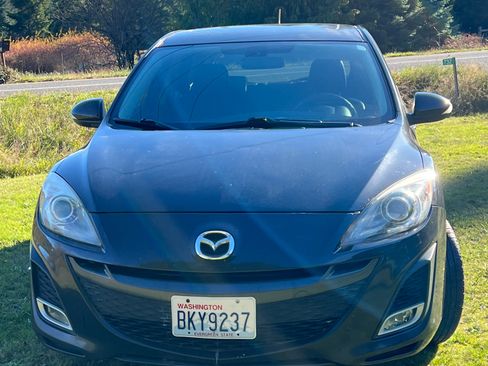 Used 2010 MAZDA MAZDA3 s Grand Touring image 2