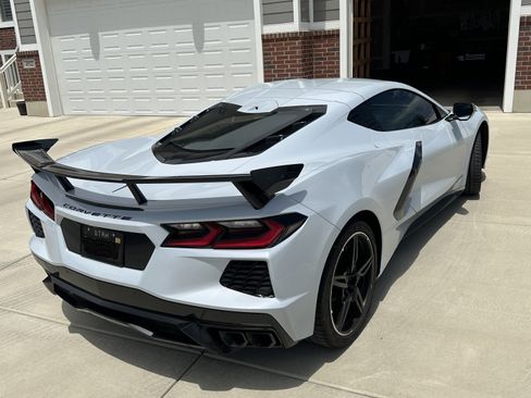 Used 2024 Chevrolet Corvette Stingray Preferred Cpe w/ Z51 Performance Package RWD image 18