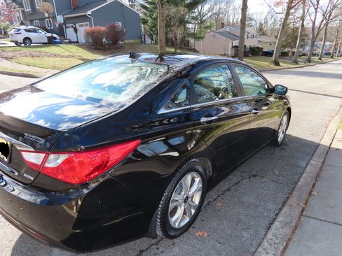 Used 2012 Hyundai Sonata Limited w/ Navigation Pkg image 11