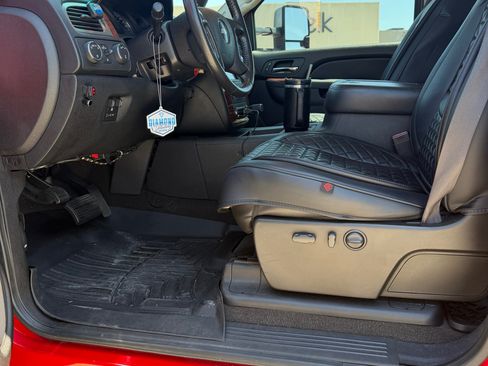 Used 2010 Chevrolet Silverado 2500 LTZ w/ Convenience Package AWD/4WD image 20