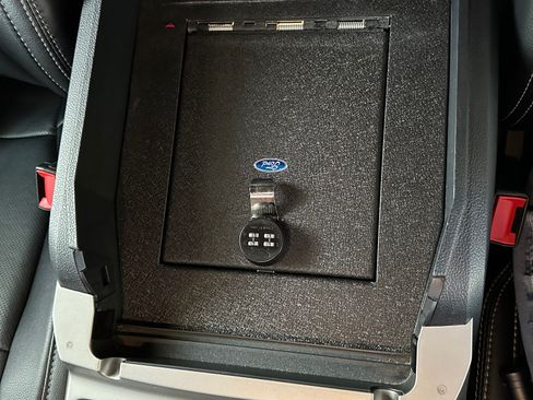 Used 2021 Ford F250 Lariat w/ Tremor Off-Road Package image 12